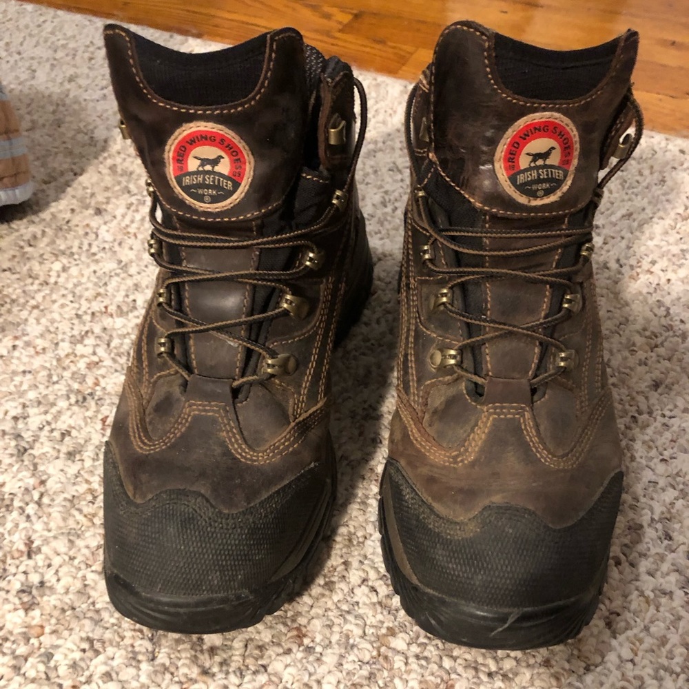 Irish Setter Work Boots, Size 9.5, Oil and Slip Resistant Sole